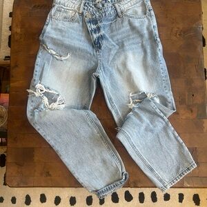 Women's Light Blue Distressed Cropped Jeans